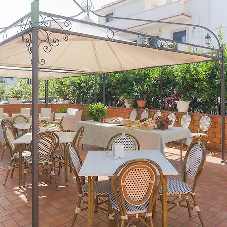 Hotel Alba Del Gargano Маттіната Екстер'єр фото