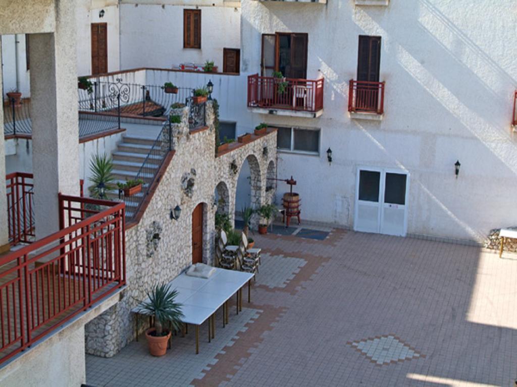 Hotel Alba Del Gargano Маттіната Екстер'єр фото