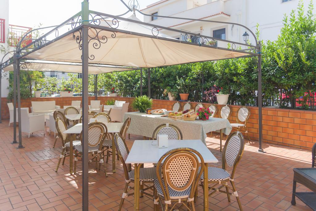 Hotel Alba Del Gargano Маттіната Екстер'єр фото