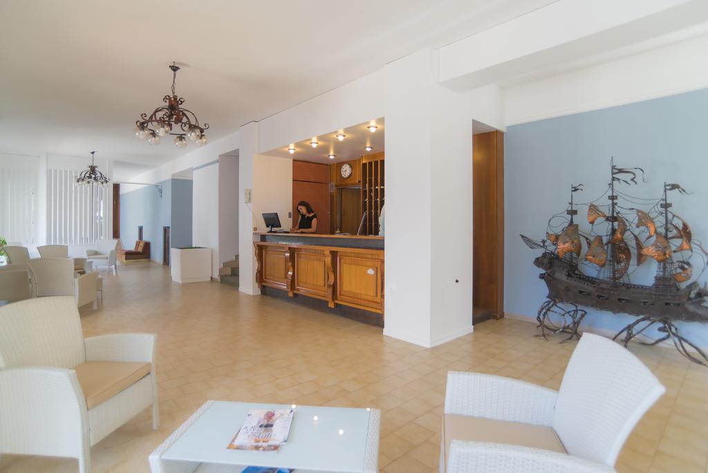 Hotel Alba Del Gargano Маттіната Екстер'єр фото