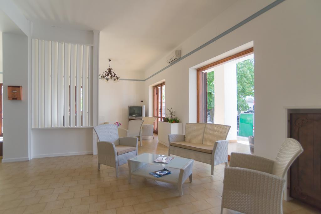 Hotel Alba Del Gargano Маттіната Екстер'єр фото