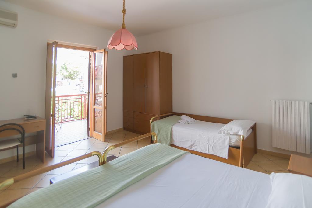 Hotel Alba Del Gargano Маттіната Екстер'єр фото