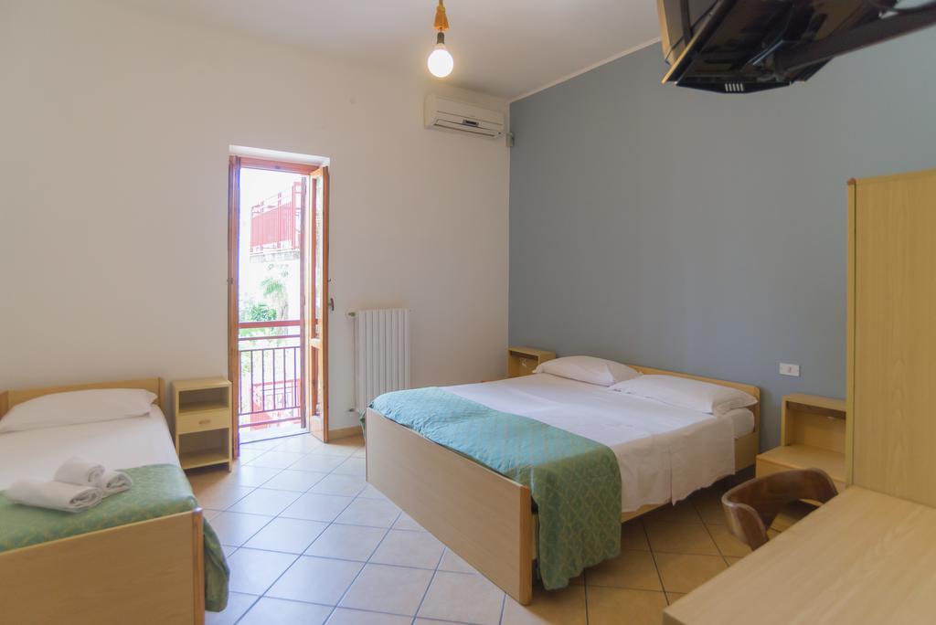 Hotel Alba Del Gargano Маттіната Екстер'єр фото
